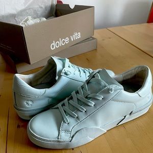 Dolce Vita Women’s Sneakers Size 8